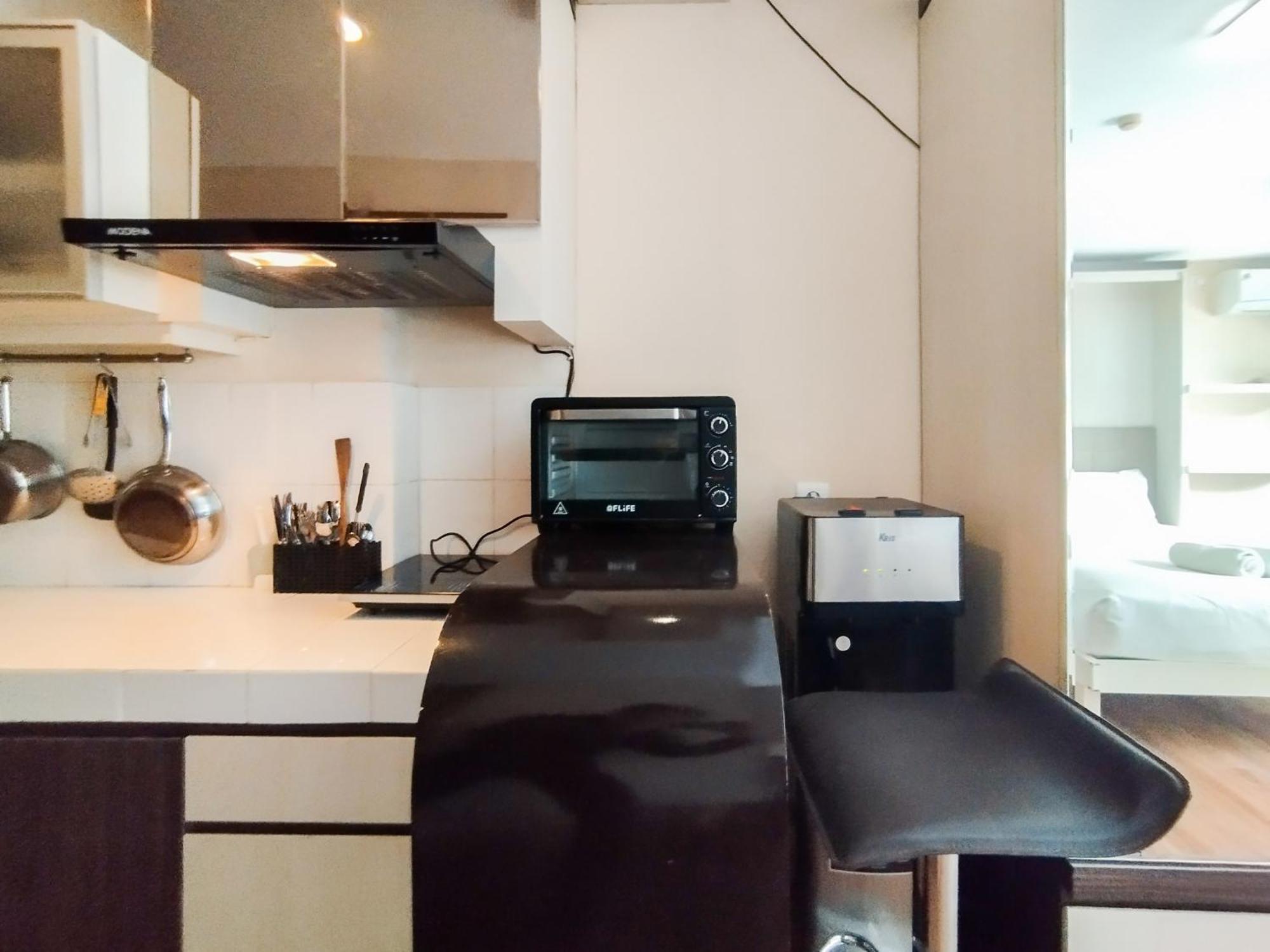 Simply And Comfy Studio Room Apartment Beverly Dago By Travelio Bandung Buitenkant foto